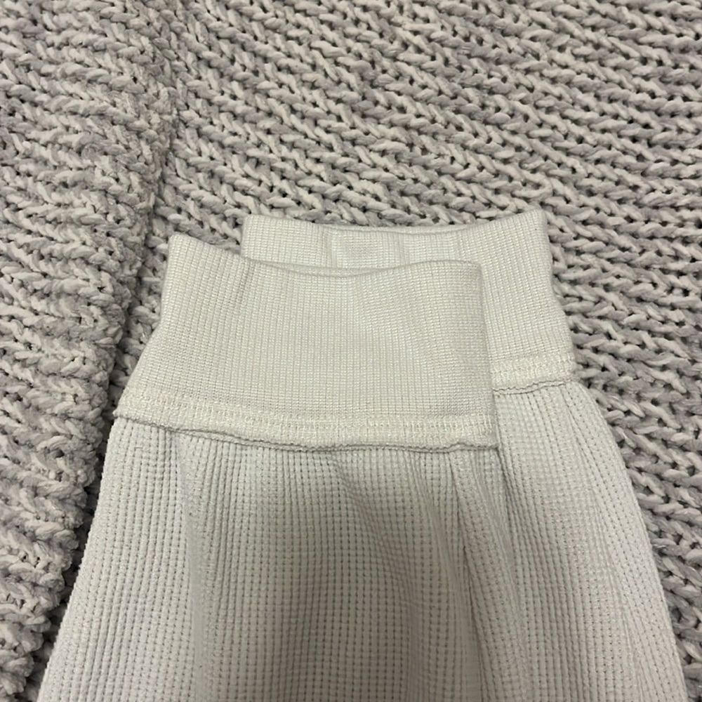 Sweatpants - Picture 2 of 3